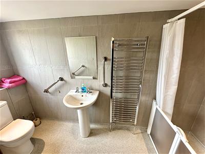 WET ROOM